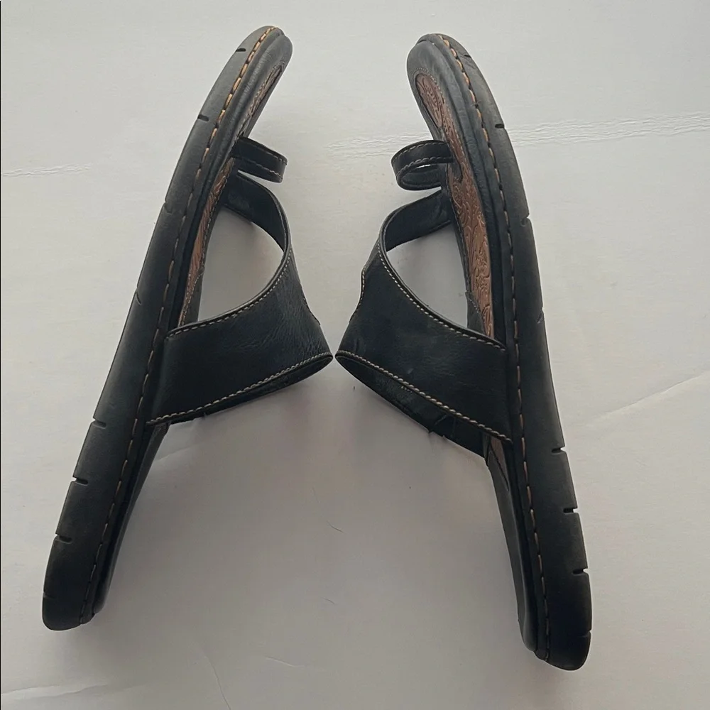 b.o.c. Black and Brown Women's Sandals - Picture 4 of 8